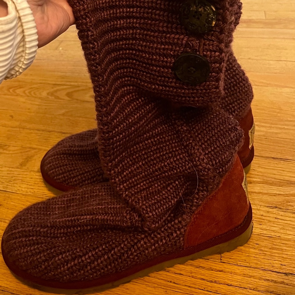 Ugg knit boots